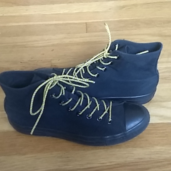 Converse Black Sneakers with Yellow Laces - Picture 3 of 6